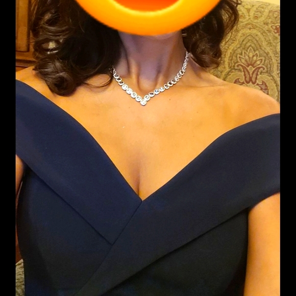 Aqua, Women of the shoulder black gown - Picture 12 of 12